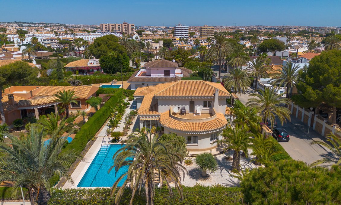 Segunda mano - Villa -
Orihuela Costa - Costa Blanca