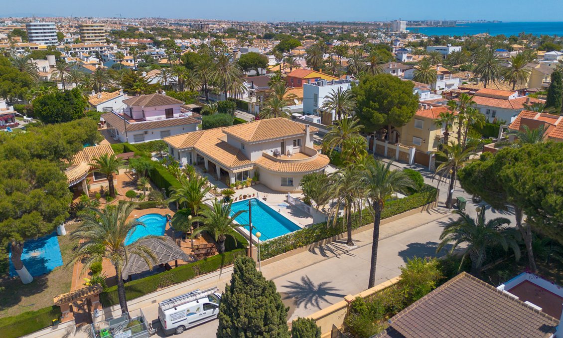 Segunda mano - Villa -
Orihuela Costa - Costa Blanca