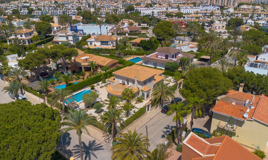 Segunda mano - Villa -
Orihuela Costa - Costa Blanca
