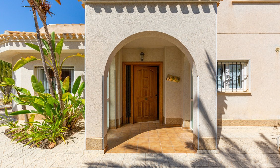 Segunda mano - Villa -
Orihuela Costa - Costa Blanca