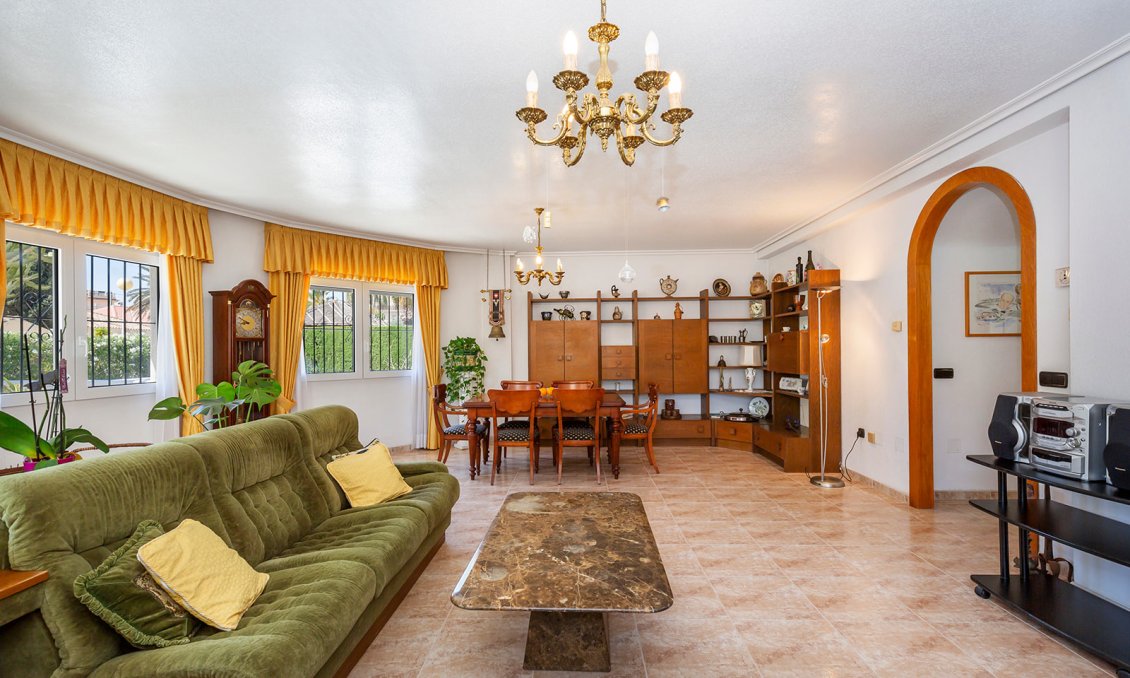 Segunda mano - Villa -
Orihuela Costa - Costa Blanca