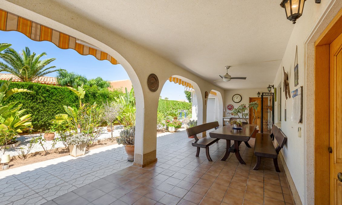 Segunda mano - Villa -
Orihuela Costa - Costa Blanca