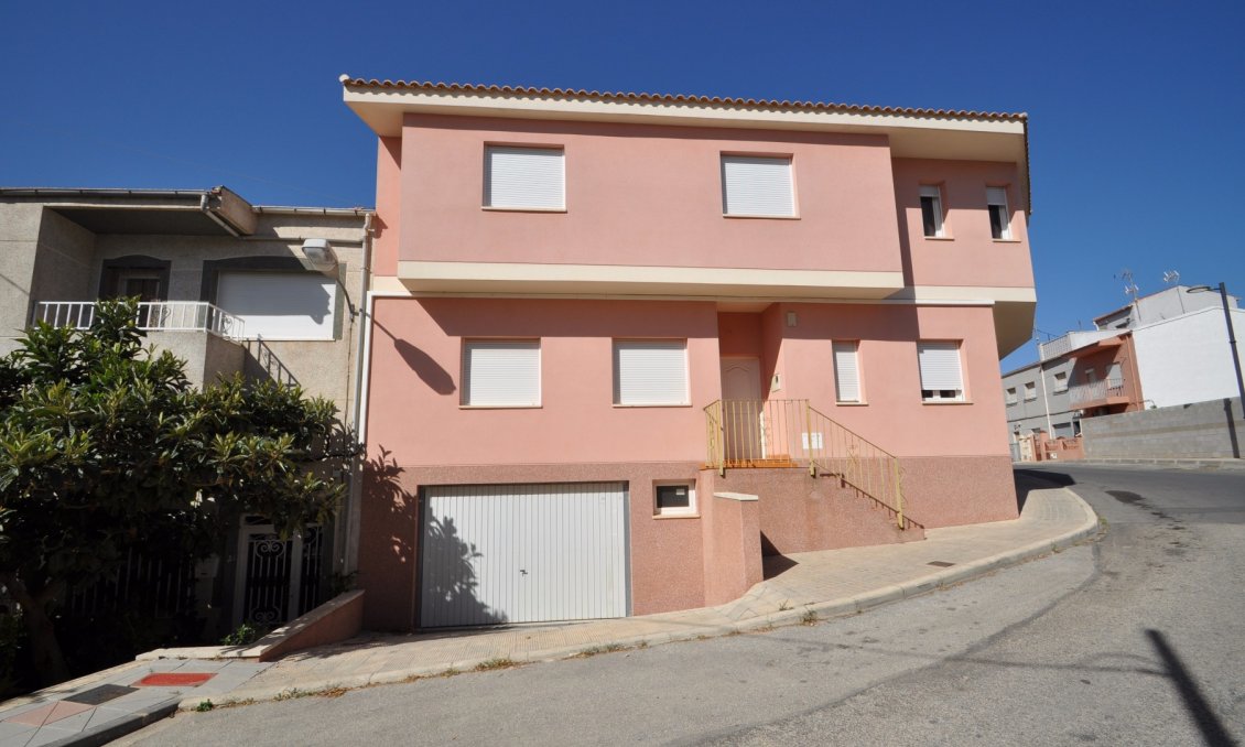 Segunda mano - Town House -
Ibi - Costa Blanca