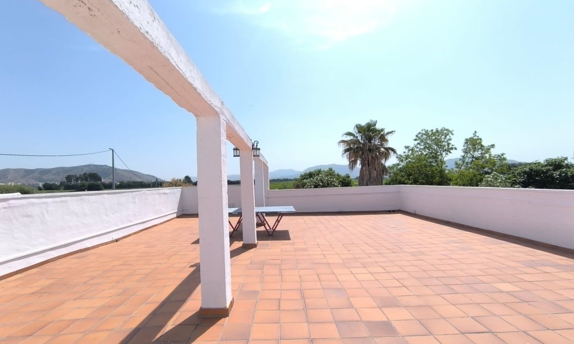 Segunda mano - Villa -
Villena - Inland