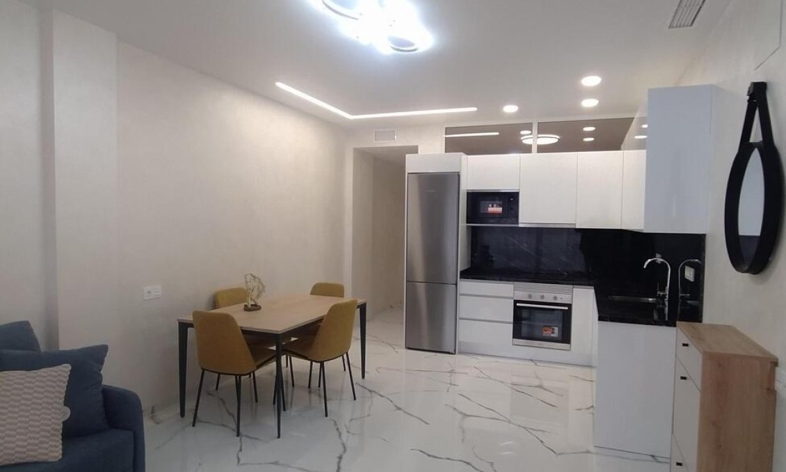 Segunda mano - Apartamento -
Torrevieja - Playa del Cura