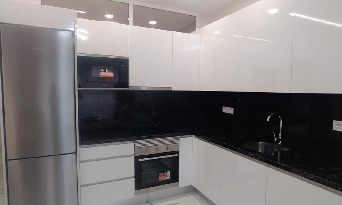 Segunda mano - Apartamento -
Torrevieja - Playa del Cura