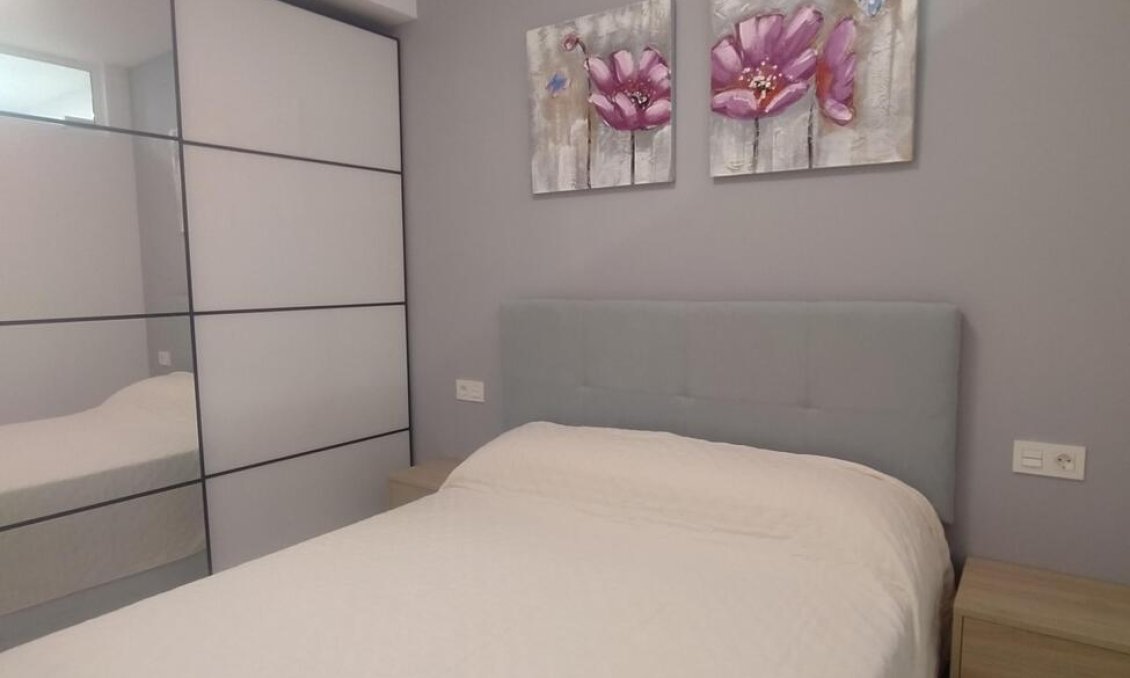 Segunda mano - Apartamento -
Torrevieja - Playa del Cura