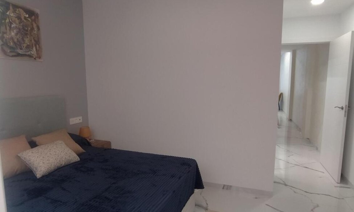 Segunda mano - Apartamento -
Torrevieja - Playa del Cura