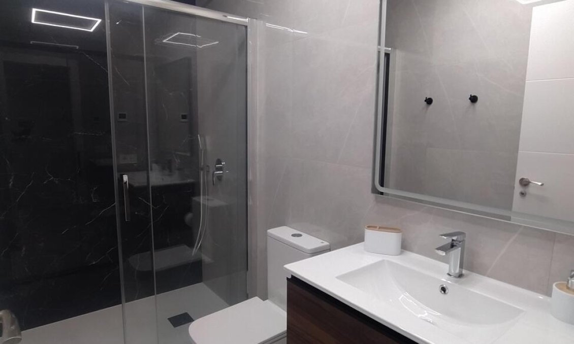Segunda mano - Apartamento -
Torrevieja - Playa del Cura