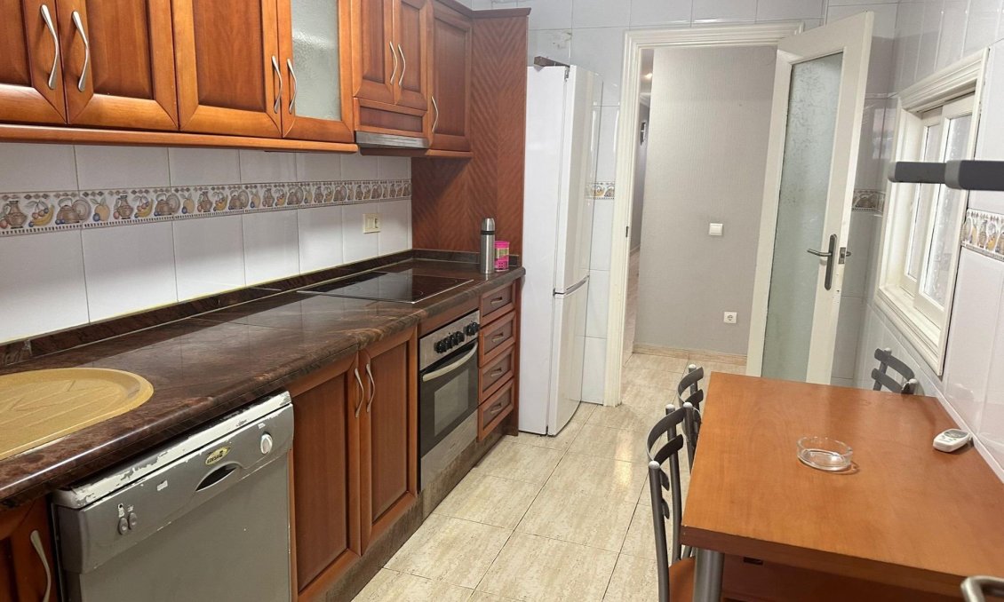 Segunda mano - Apartamento -
Torrevieja - El Acequión - Los Náufragos