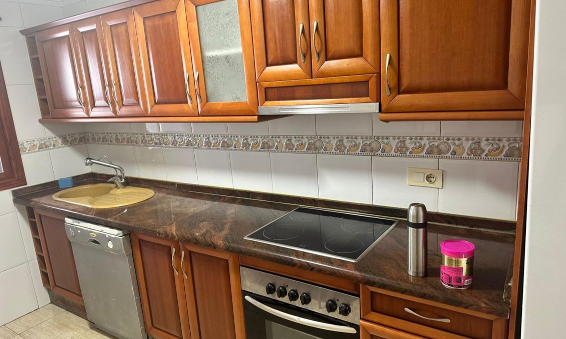 Segunda mano - Apartamento -
Torrevieja - El Acequión - Los Náufragos