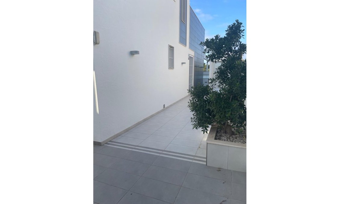 Segunda mano - Villa -
Pilar de la Horadada - Costa Blanca