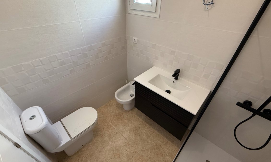 Segunda mano - Villa -
Torrevieja - Costa Blanca
