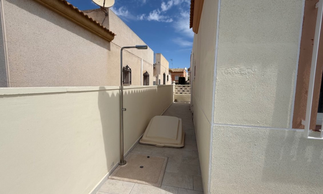 Segunda mano - Villa -
Torrevieja - Costa Blanca