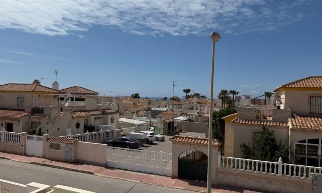 Segunda mano - Villa -
Torrevieja - Costa Blanca