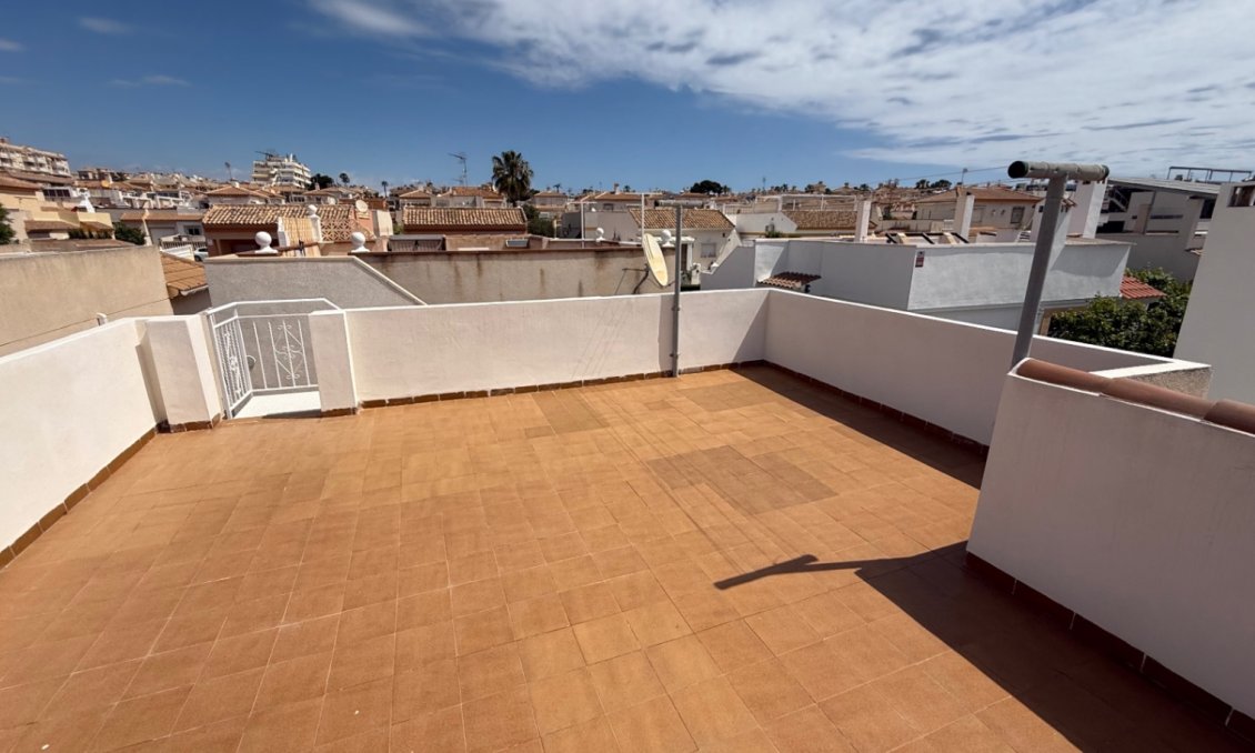 Segunda mano - Villa -
Torrevieja - Costa Blanca