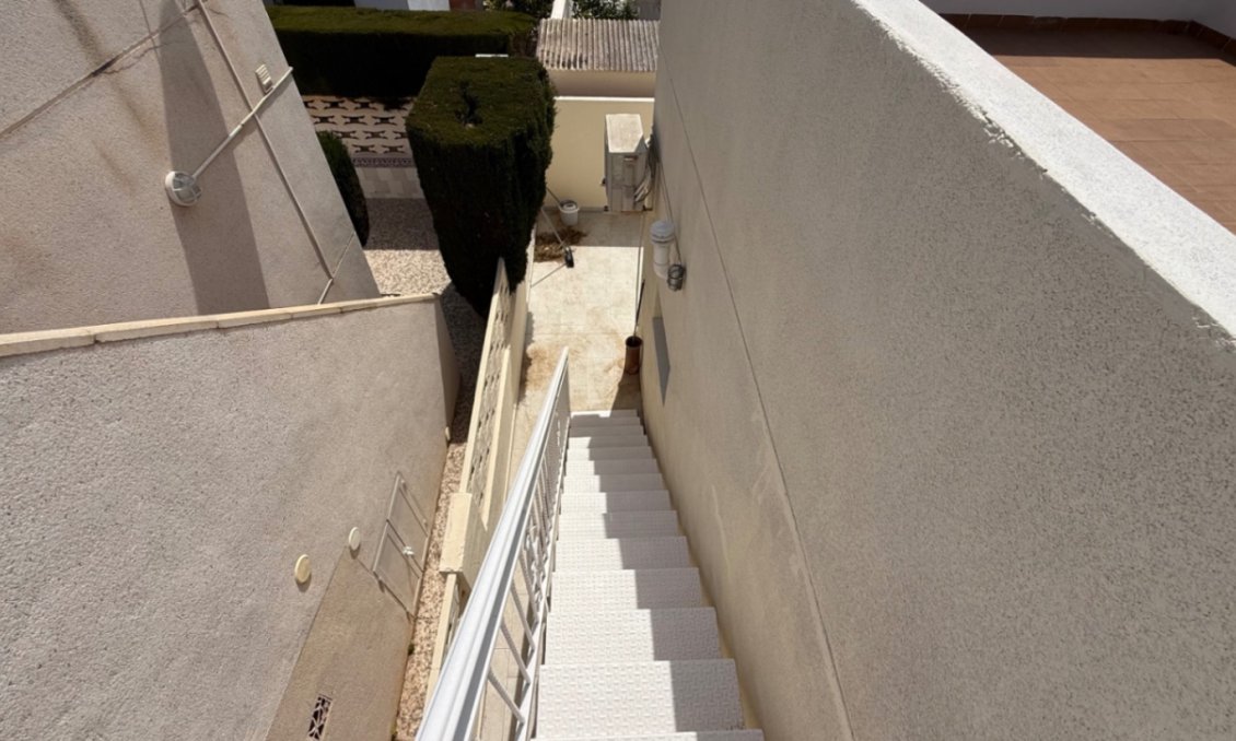 Segunda mano - Villa -
Torrevieja - Costa Blanca