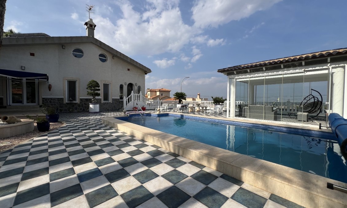 Használt Ingatlanok - Villa -
San Miguel de Salinas - Inland