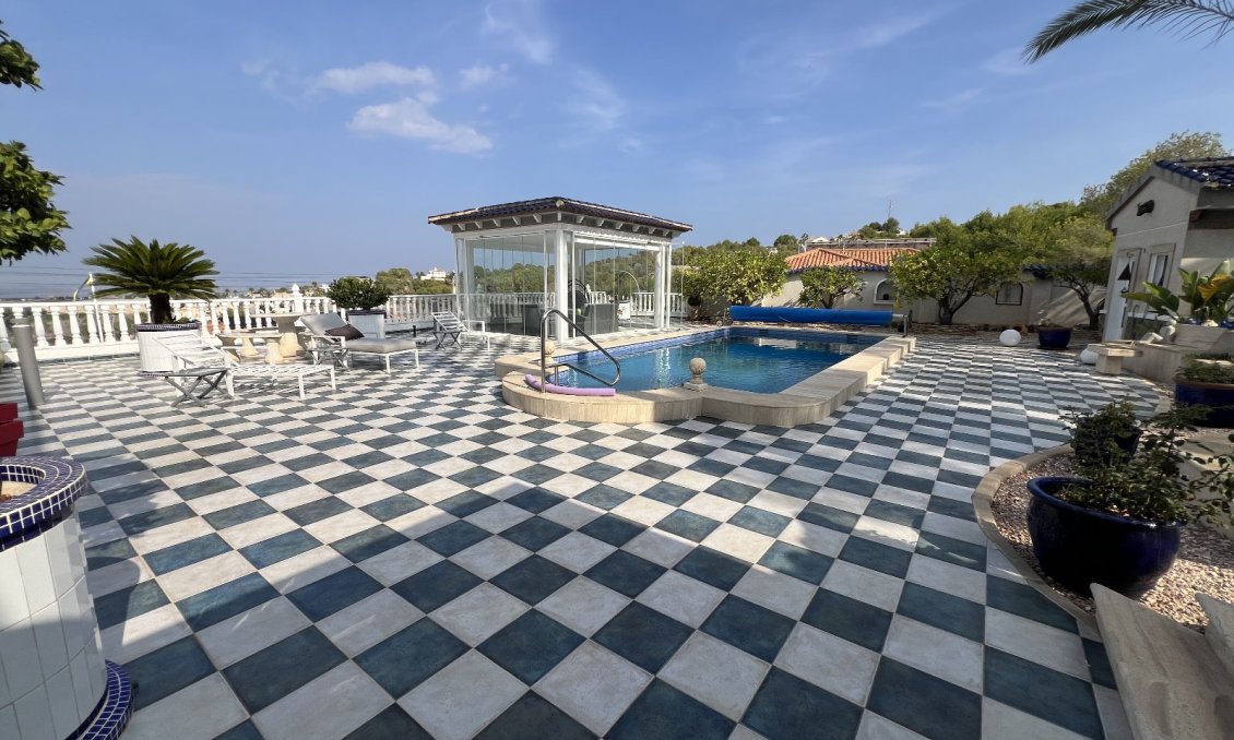 Használt Ingatlanok - Villa -
San Miguel de Salinas - Inland
