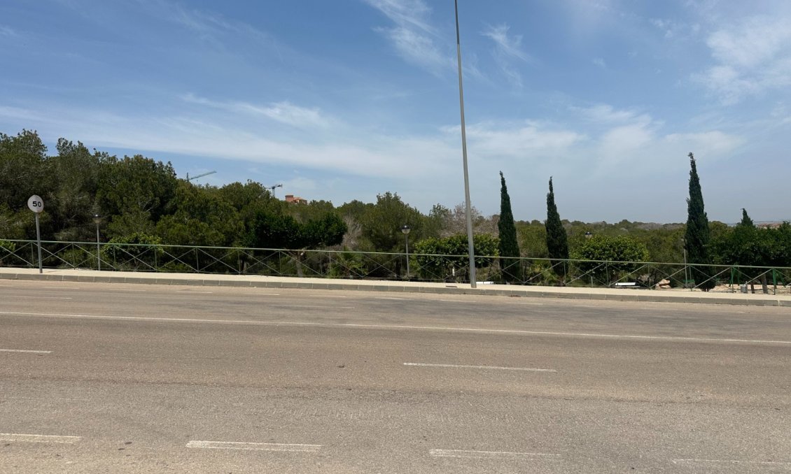 Segunda mano - Villa -
San Miguel de Salinas - Inland
