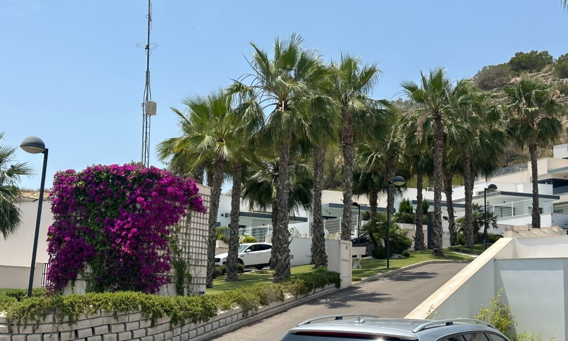 Segunda mano - Villa -
San Miguel de Salinas - Inland