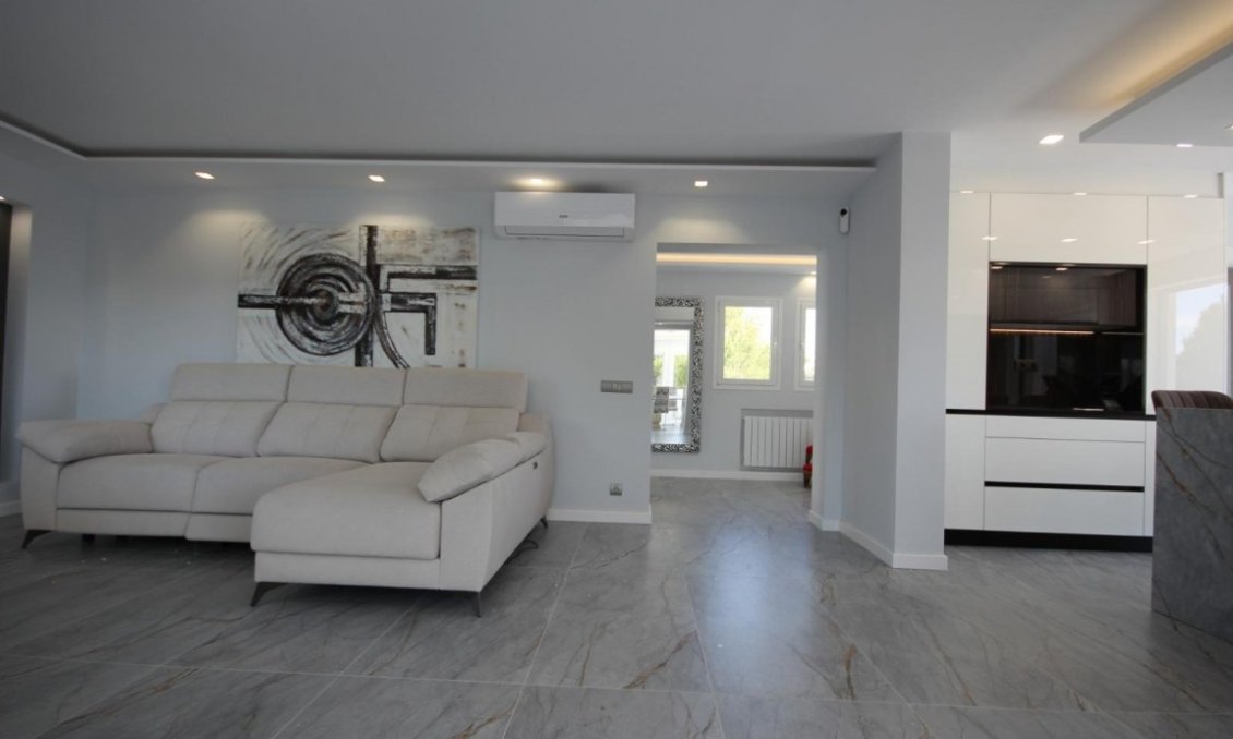 Segunda mano - Villa -
La Nucía - Costa Blanca