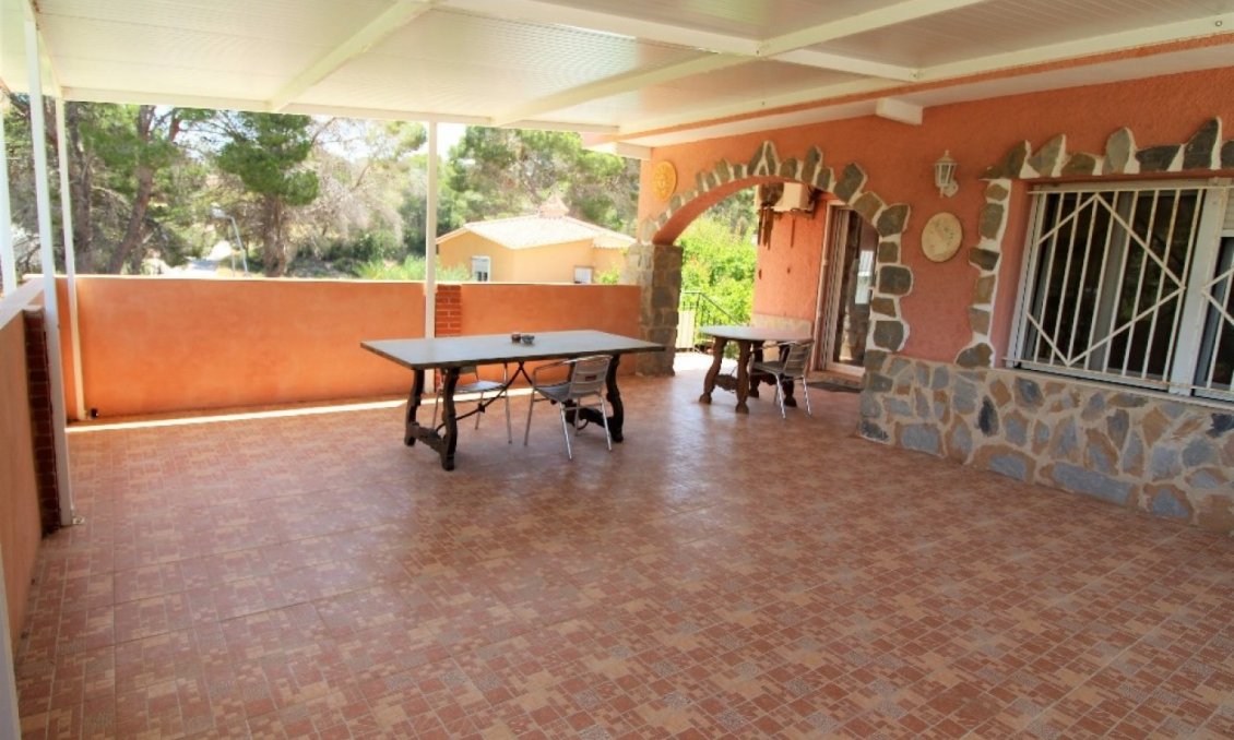 Segunda mano - Villa -
Torrevieja - Los Balcones
