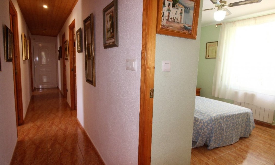 Segunda mano - Villa -
Torrevieja - Los Balcones