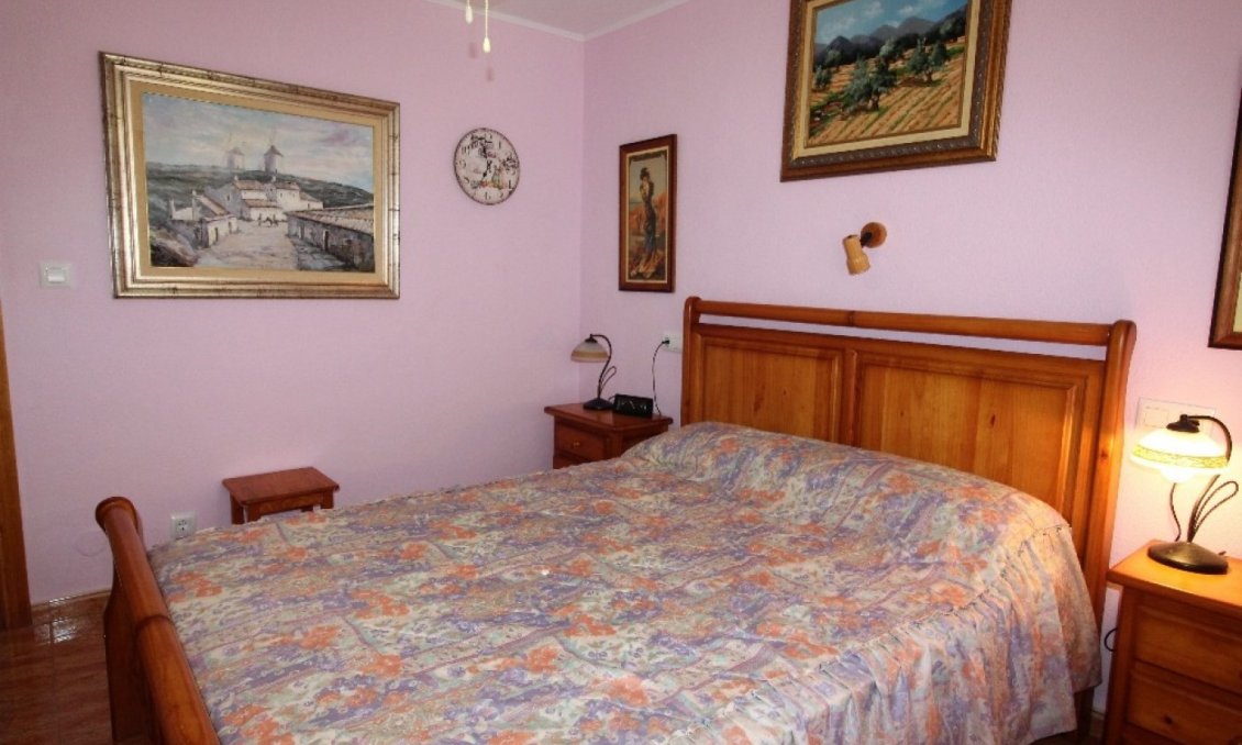 Segunda mano - Villa -
Torrevieja - Los Balcones