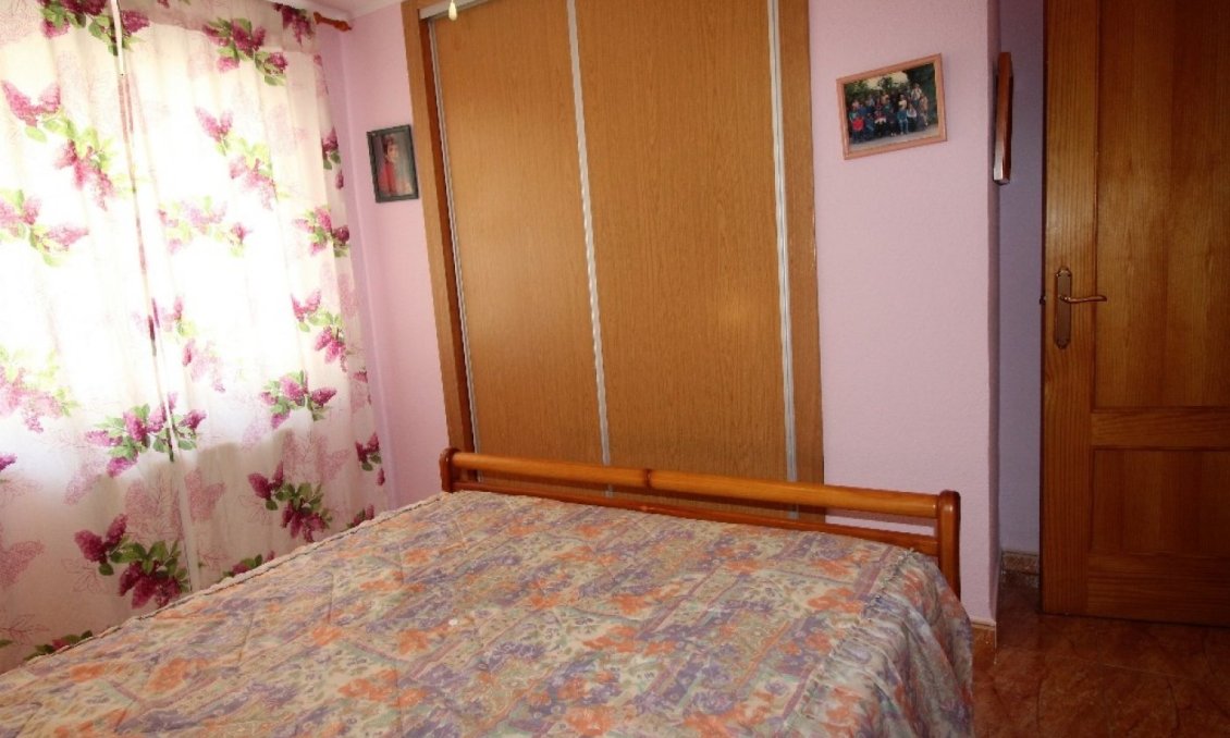 Segunda mano - Villa -
Torrevieja - Los Balcones