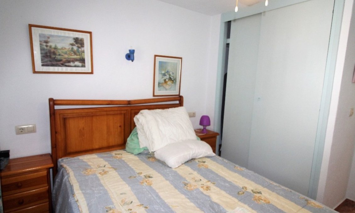 Segunda mano - Villa -
Torrevieja - Los Balcones