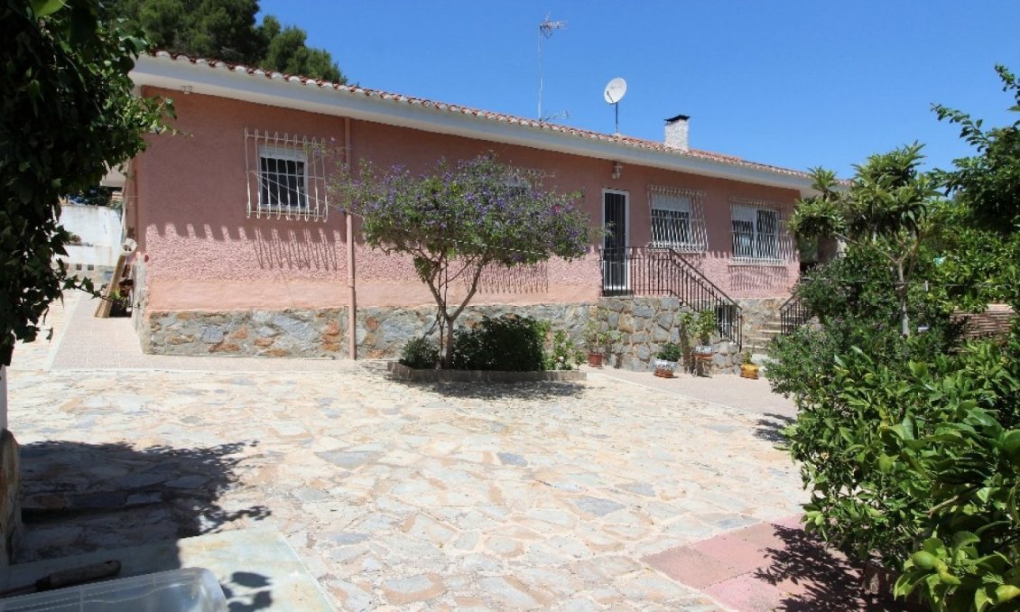 Segunda mano - Villa -
Torrevieja - Los Balcones