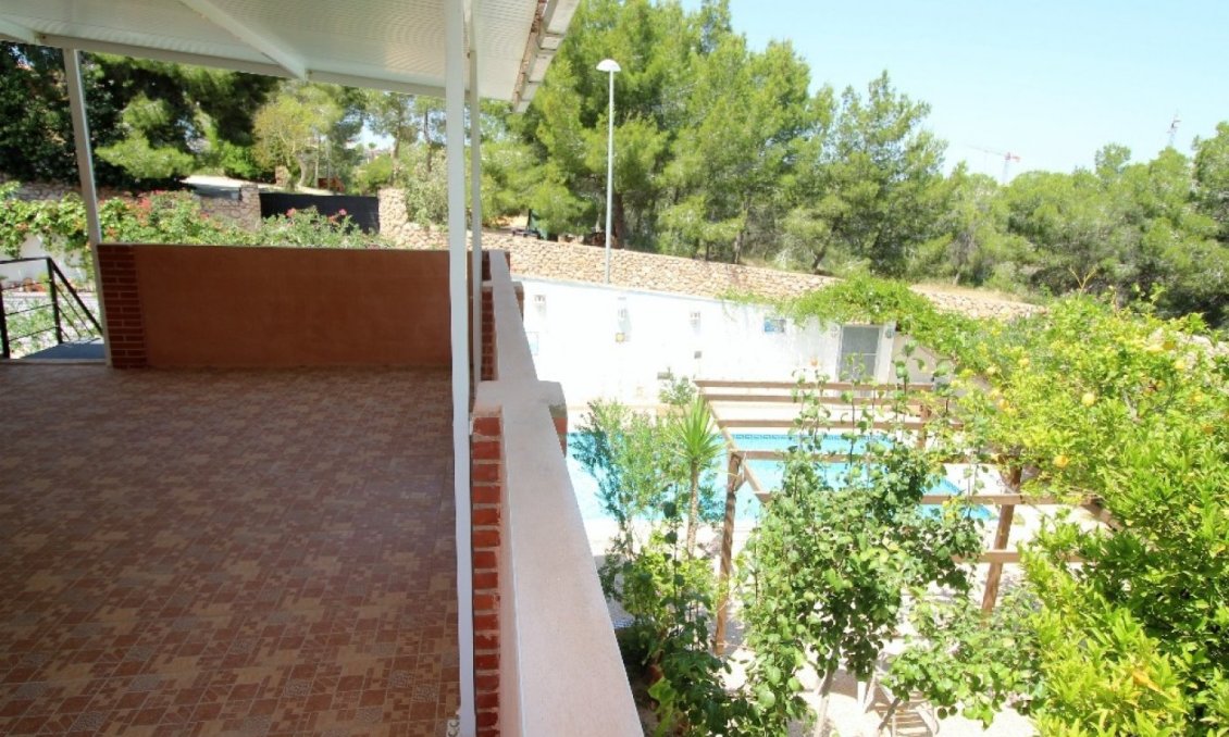 Segunda mano - Villa -
Torrevieja - Los Balcones