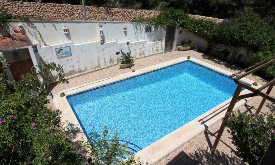 Segunda mano - Villa -
Torrevieja - Los Balcones