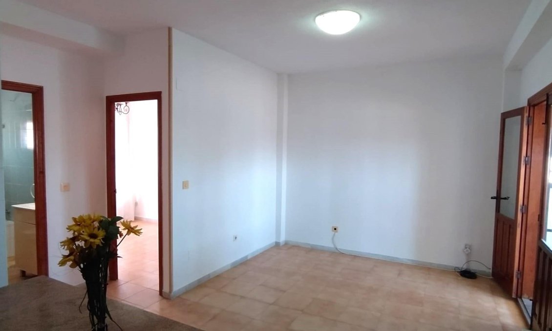 Segunda mano - Apartamento -
Torrevieja - La Mata Pueblo