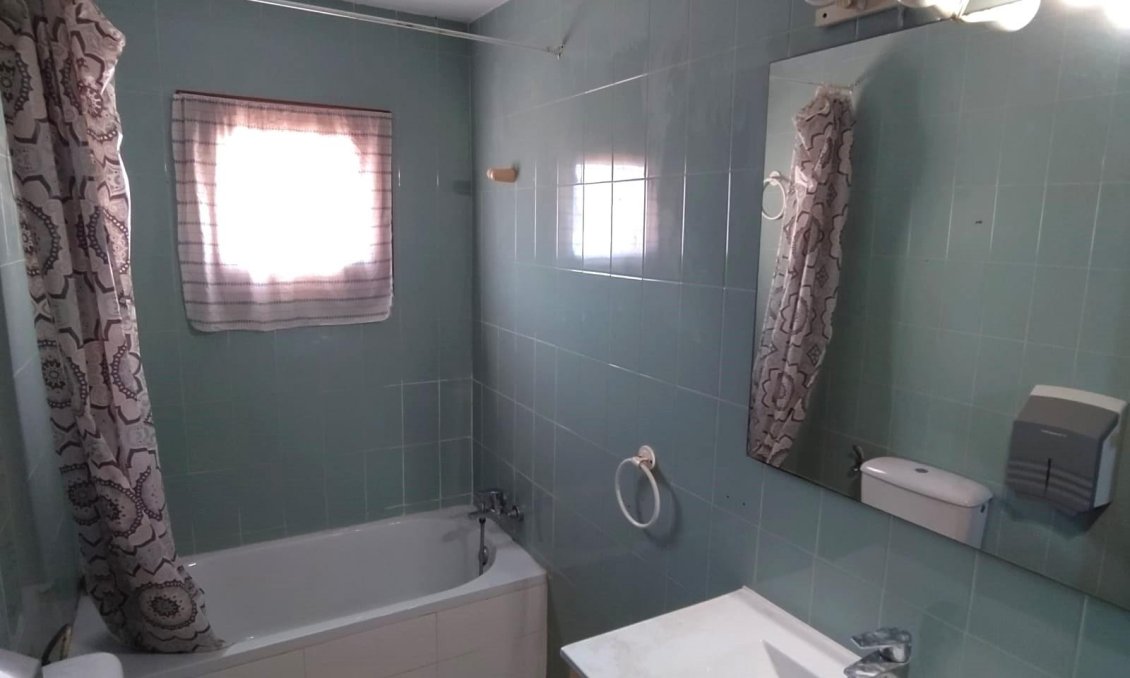 Segunda mano - Apartamento -
Torrevieja - La Mata Pueblo