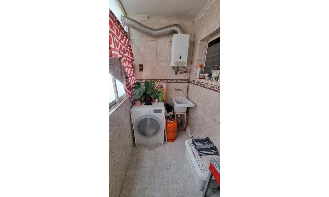 Segunda mano - Apartamento -
Torrevieja - Habaneras