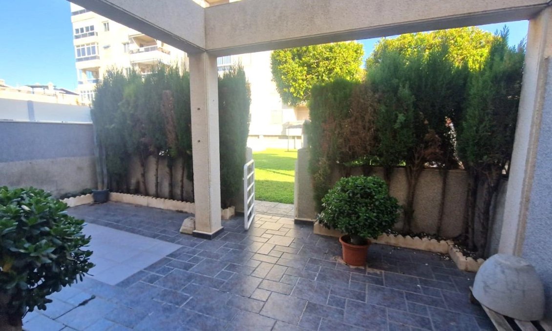 Wiederverkauf - Town House -
Torrevieja - Torreblanca