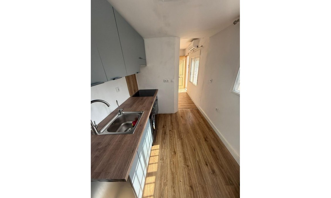 Resale - Town House -
Torrevieja - La Siesta - El Salado - Torreta