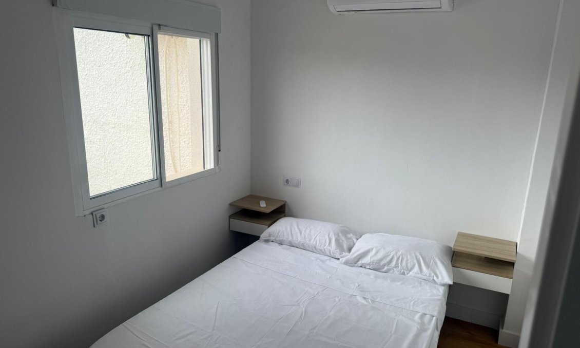 Resale - Town House -
Torrevieja - La Siesta - El Salado - Torreta