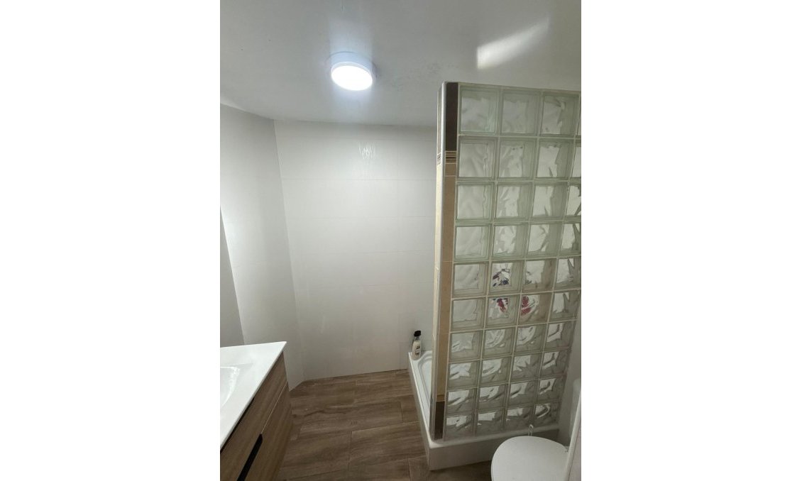 Resale - Town House -
Torrevieja - La Siesta - El Salado - Torreta