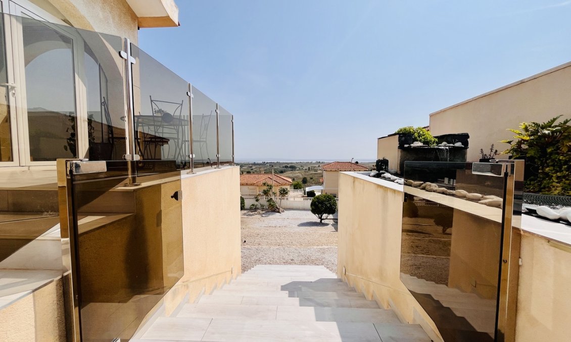 Segunda mano - Villa -
San Miguel de Salinas - Inland