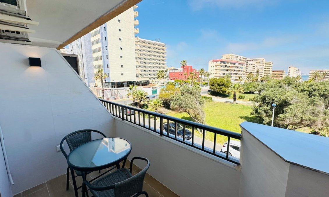 Segunda mano - Apartamento -
Torrevieja - Cabo Cervera