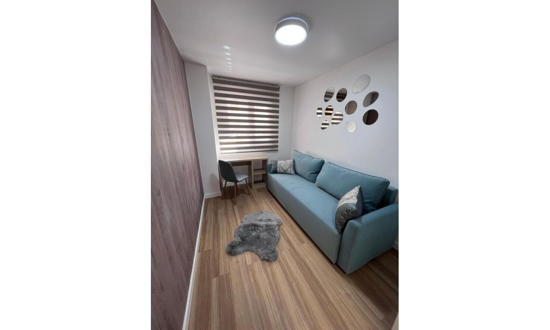 Segunda mano - Apartamento -
Torrevieja - Estacion De Autobuses
