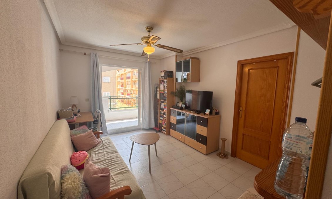 Segunda mano - Apartamento -
Torrevieja - La Mata