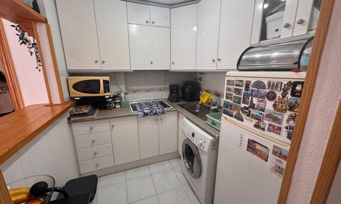 Segunda mano - Apartamento -
Torrevieja - La Mata