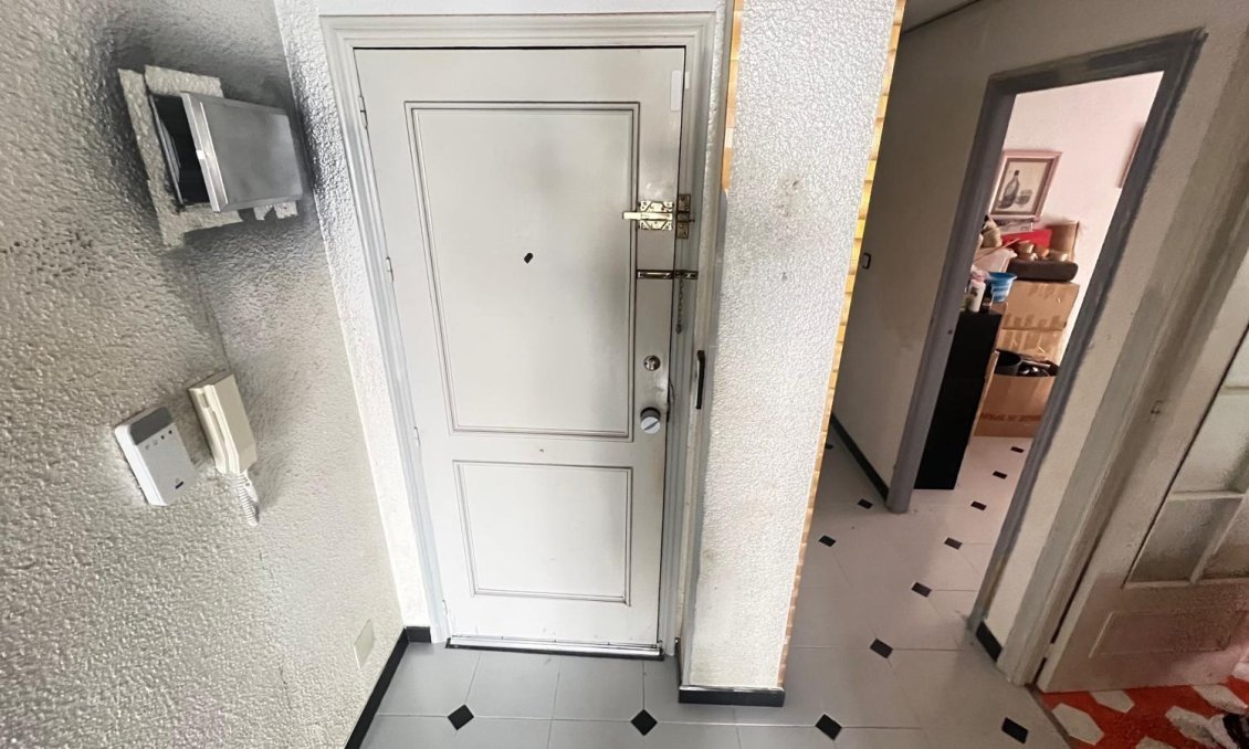 Segunda mano - Apartamento -
Guardamar del Segura - Pueblo