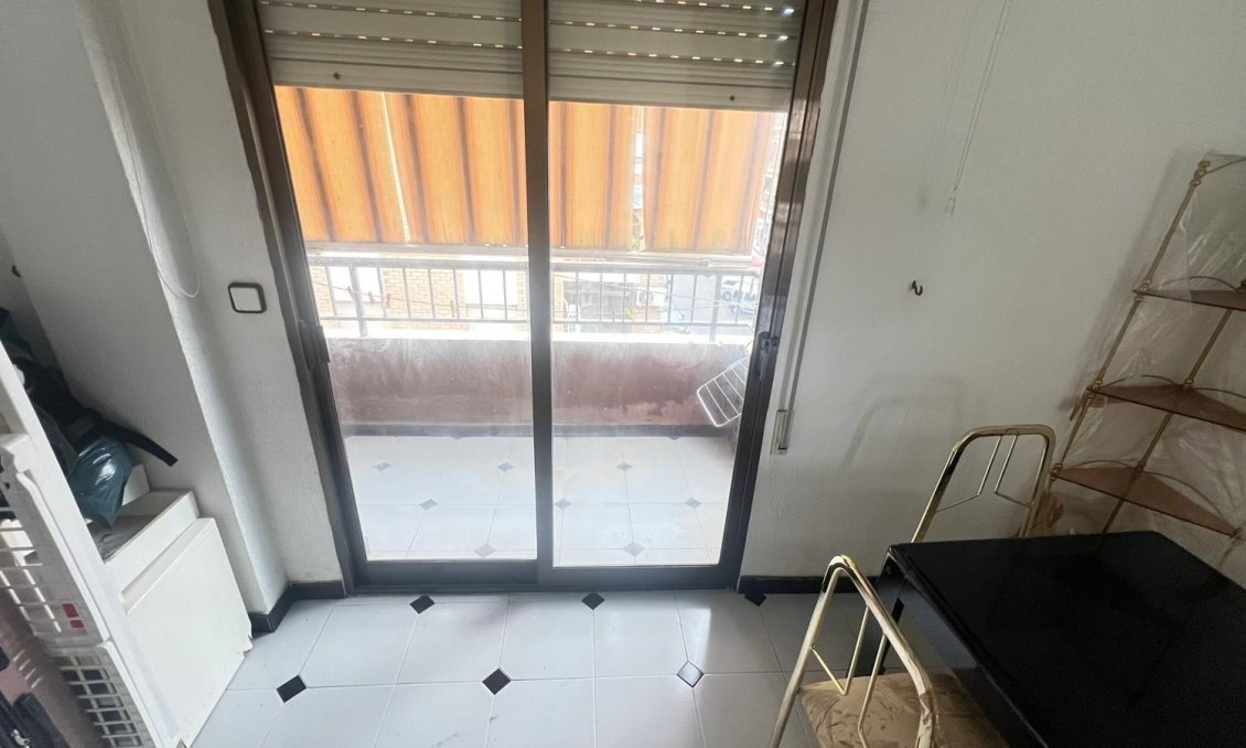 Segunda mano - Apartamento -
Guardamar del Segura - Pueblo