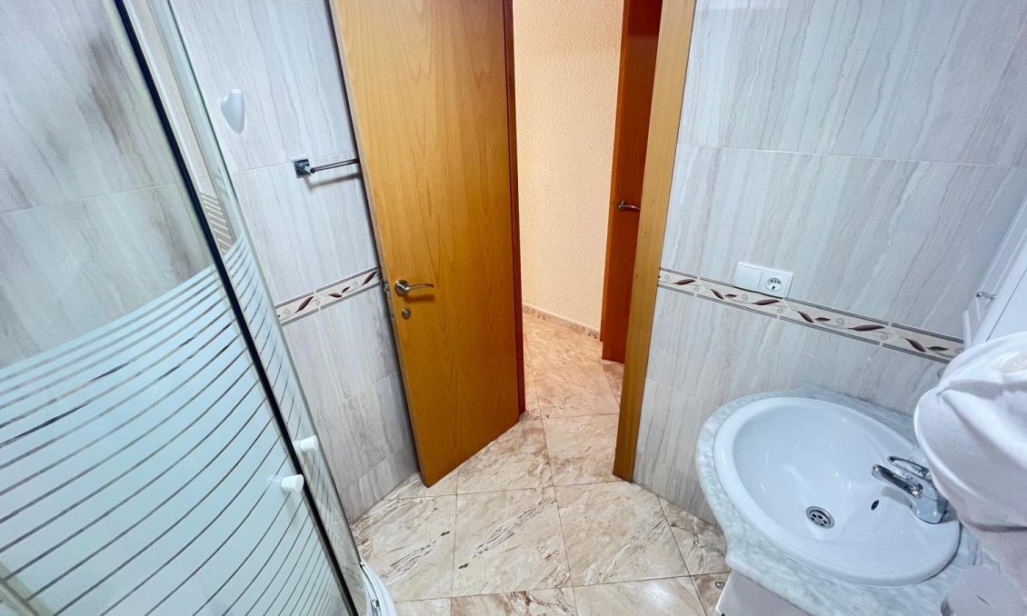 Segunda mano - Apartamento -
Torrevieja - Playa de los Locos