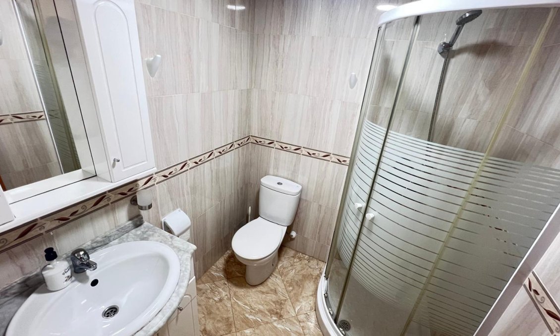 Segunda mano - Apartamento -
Torrevieja - Playa de los Locos
